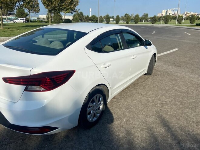 Hyundai Elantra 2018, 57,634 km - 2.0 l - Bakı