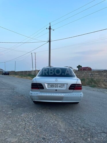 Mercedes E 220 2000, 754,000 km - 2.2 l - Bakı