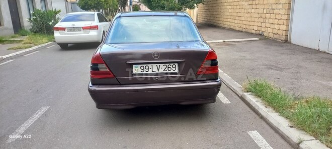 Mercedes C 180 1995, 325,000 km - 1.8 l - Gəncə