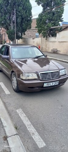 Mercedes C 180 1995, 325,000 km - 1.8 l - Gəncə