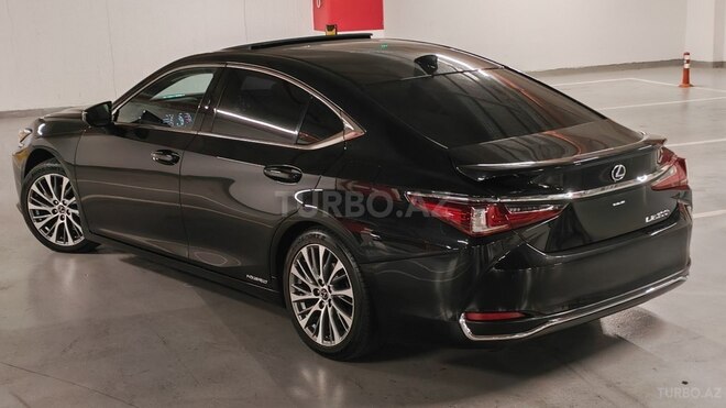 Lexus ES 300h 2021, 88,000 km - 2.5 л - Bakı