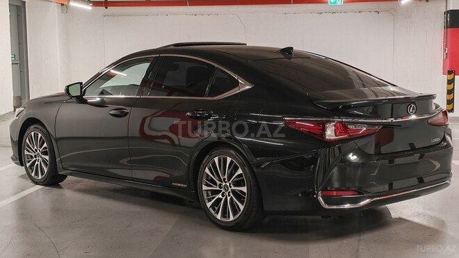 Lexus ES 300h 2021, 88,000 km - 2.5 л - Bakı