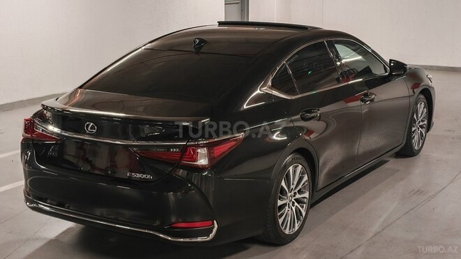 Lexus ES 300h 2021, 88,000 km - 2.5 л - Bakı