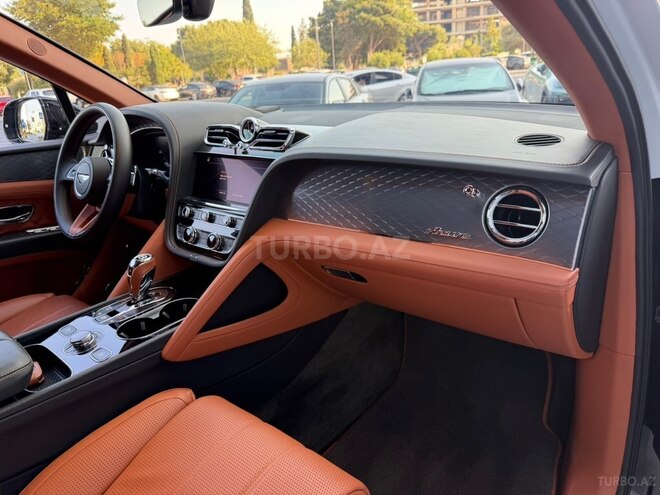 Bentley Bentayga 2023, 43,000 km - 4.0 l - Bakı