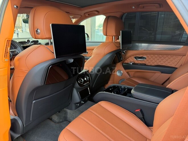 Bentley Bentayga 2023, 43,000 km - 4.0 l - Bakı