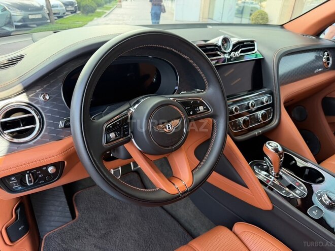 Bentley Bentayga 2023, 43,000 km - 4.0 l - Bakı