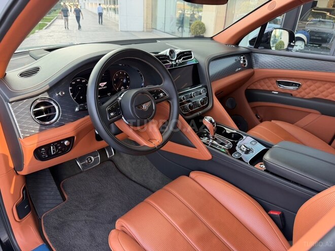 Bentley Bentayga 2023, 43,000 km - 4.0 l - Bakı