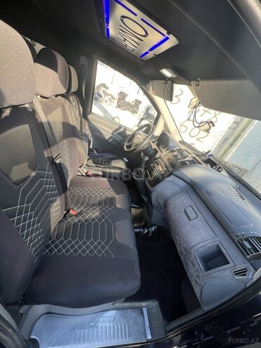 Mercedes  2010, 287,000 km - 2.1 l - Bakı