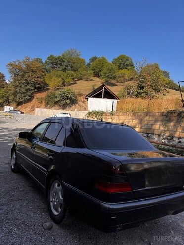 Mercedes C 220 2000, 500,000 km - 2.2 l - Bakı