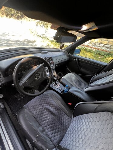 Mercedes C 220 2000, 500,000 km - 2.2 l - Bakı