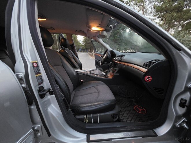 Mercedes E 220 2004, 377,444 km - 2.2 l - Sumqayıt