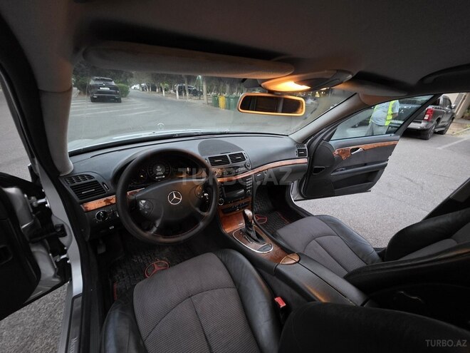 Mercedes E 220 2004, 377,444 km - 2.2 l - Sumqayıt