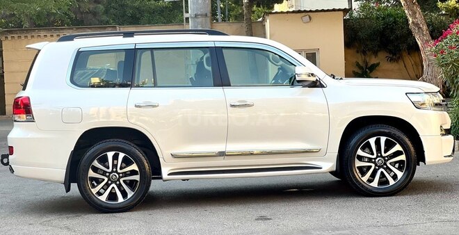 Toyota Land Cruiser 2017, 160,700 km - 4.0 l - Bakı