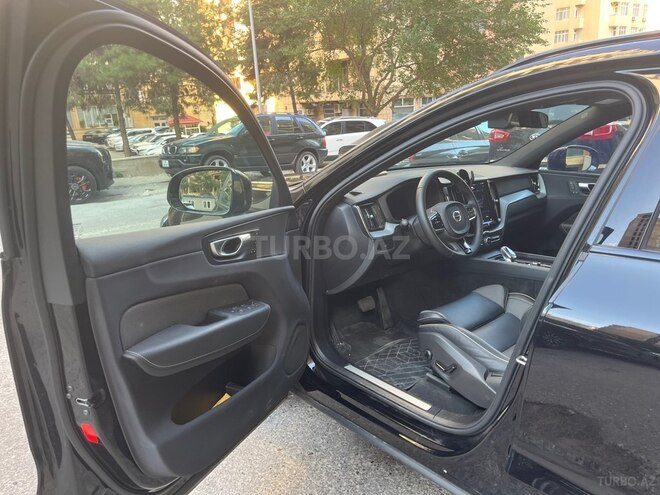 Volvo XC60 2025, 5,200 km - 2.0 l - Bakı