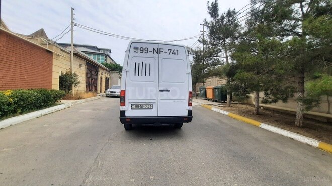 Mercedes Sprinter 313 2003, 195,000 km - 2.2 l - Bakı