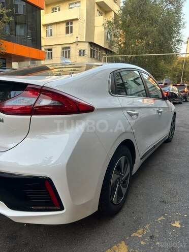Hyundai IONIQ 2018, 273,588 km - 1.6 л - Bakı