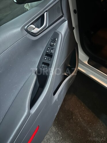 Hyundai IONIQ 2018, 273,588 km - 1.6 л - Bakı