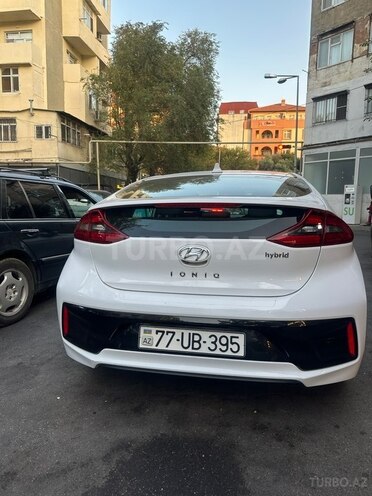 Hyundai IONIQ 2018, 273,588 km - 1.6 л - Bakı