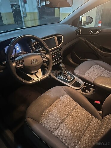 Hyundai IONIQ 2018, 273,588 km - 1.6 л - Bakı