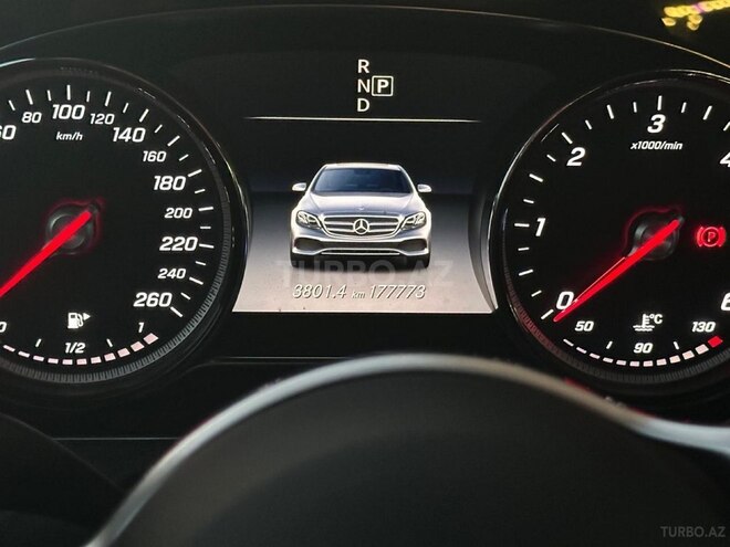 Mercedes E 220 d 2019, 177,773 km - 2.0 л - Bakı