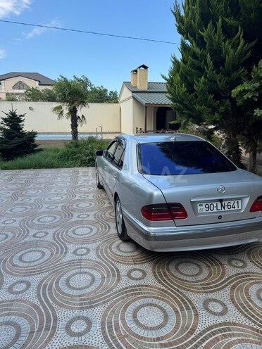 Mercedes E 270 2000, 375,190 km - 2.7 l - Bakı