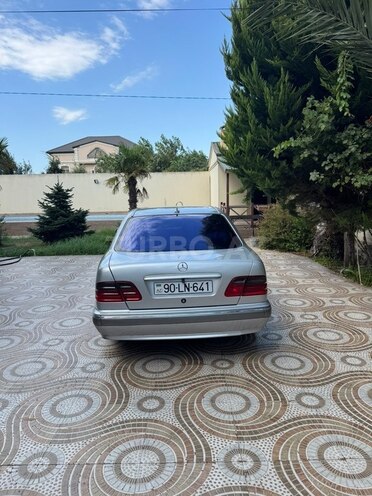 Mercedes E 270 2000, 375,190 km - 2.7 l - Bakı