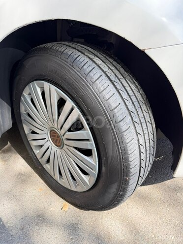 Volkswagen Polo 2010, 265,850 km - 1.4 л - Sumqayıt