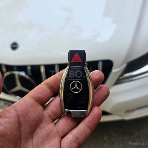 Mercedes C 250 2012, 228,366 km - 1.8 l - Bakı