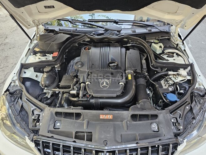 Mercedes C 250 2012, 228,366 km - 1.8 l - Bakı