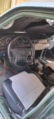 Mercedes 230 E 1989, 380,000 km - 2.3 l - Bakı