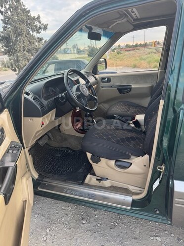 Nissan Terrano 2003, 290,000 km - 3.0 l - Bakı