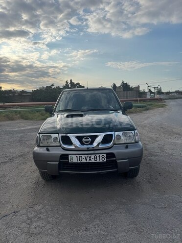 Nissan Terrano 2003, 290,000 km - 3.0 l - Bakı