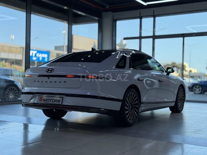 Hyundai Grandeur 2025, 16,000 km - 1.6 л - Bakı