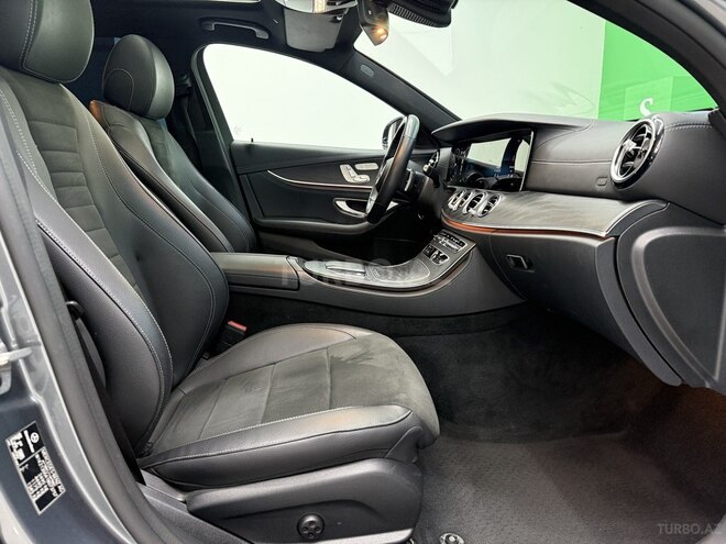 Mercedes E 220 d 2022, 84,200 km - 2.0 l - Bakı