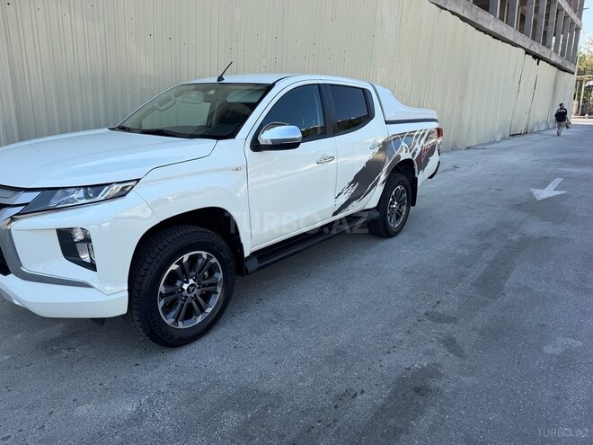 Mitsubishi L200 2023, 33,141 km - 2.4 l - Bakı