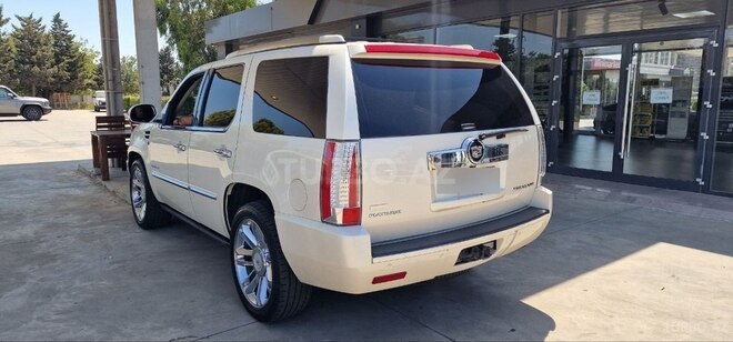 Cadillac Escalade 2011, 118,000 km - 6.2 l - Bakı