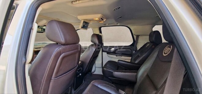 Cadillac Escalade 2011, 118,000 km - 6.2 l - Bakı