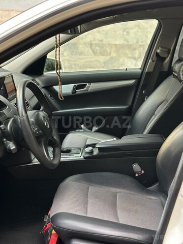 Mercedes C 220 2010, 590,000 km - 2.2 l - İsmayıllı