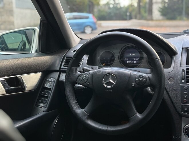 Mercedes C 220 2010, 590,000 km - 2.2 l - İsmayıllı