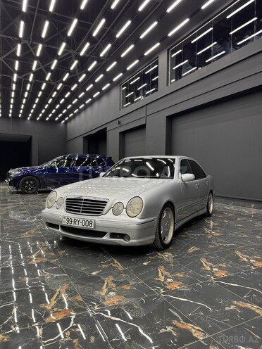 Mercedes E 320 2001, 210,000 km - 3.2 л - Bakı