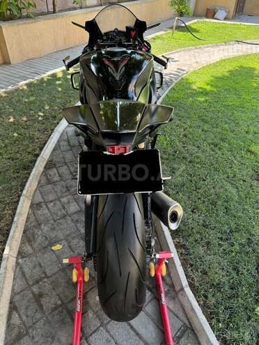 Yamaha  2018, 9,000 km - 0.6 l - Bakı