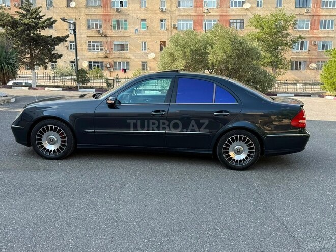 Mercedes E 240 2002, 365,000 km - 2.6 l - Bakı