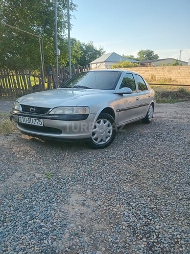 Opel Vectra 1997, 345,555 km - 1.8 l - Saatlı