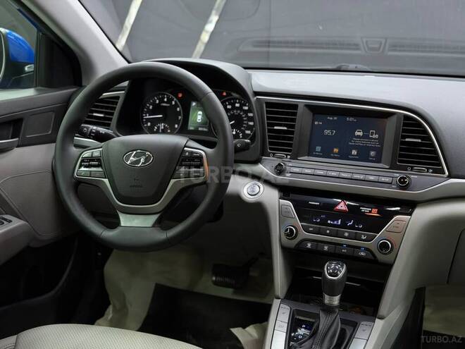Hyundai Elantra 2017, 132,790 km - 2.0 l - Bakı