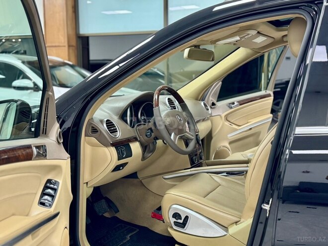 Mercedes GL 500 4MATIC 2012, 247,000 km - 5.5 l - Bakı