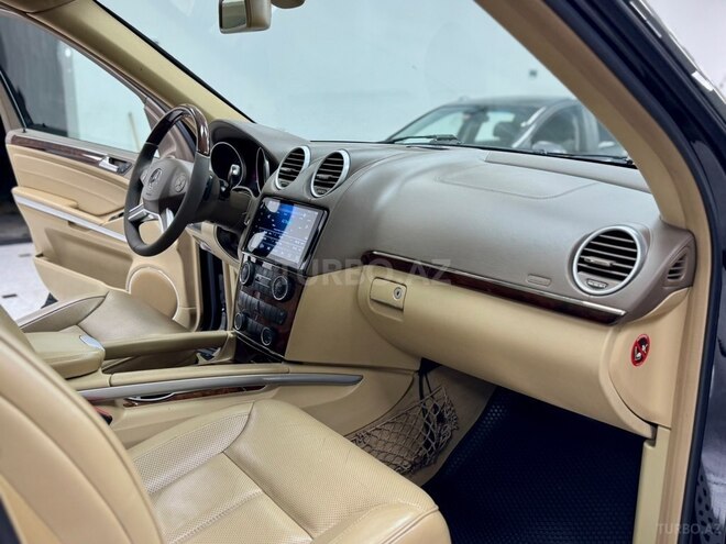 Mercedes GL 500 4MATIC 2012, 247,000 km - 5.5 l - Bakı