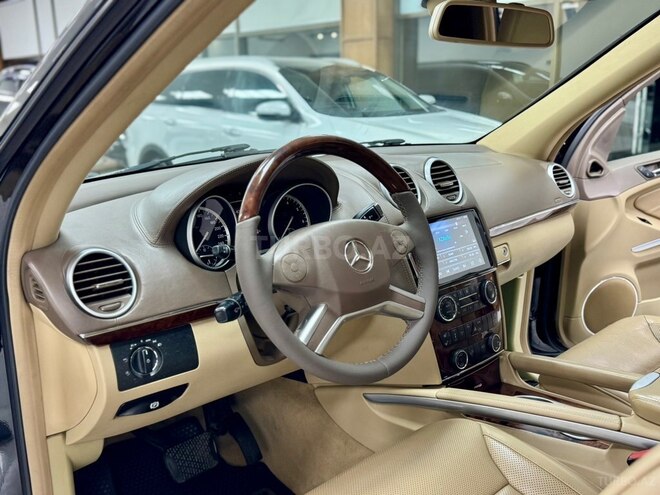 Mercedes GL 500 4MATIC 2012, 247,000 km - 5.5 l - Bakı
