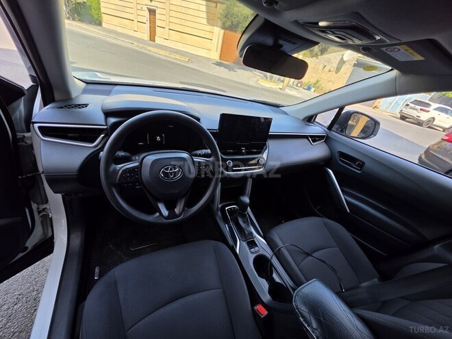 Toyota Corolla Cross 2024, 68,800 km - 2.0 l - Bakı