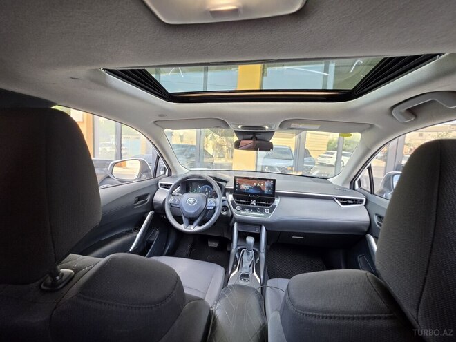 Toyota Corolla Cross 2024, 68,800 km - 2.0 l - Bakı