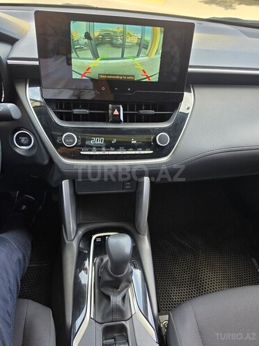 Toyota Corolla Cross 2024, 68,800 km - 2.0 l - Bakı